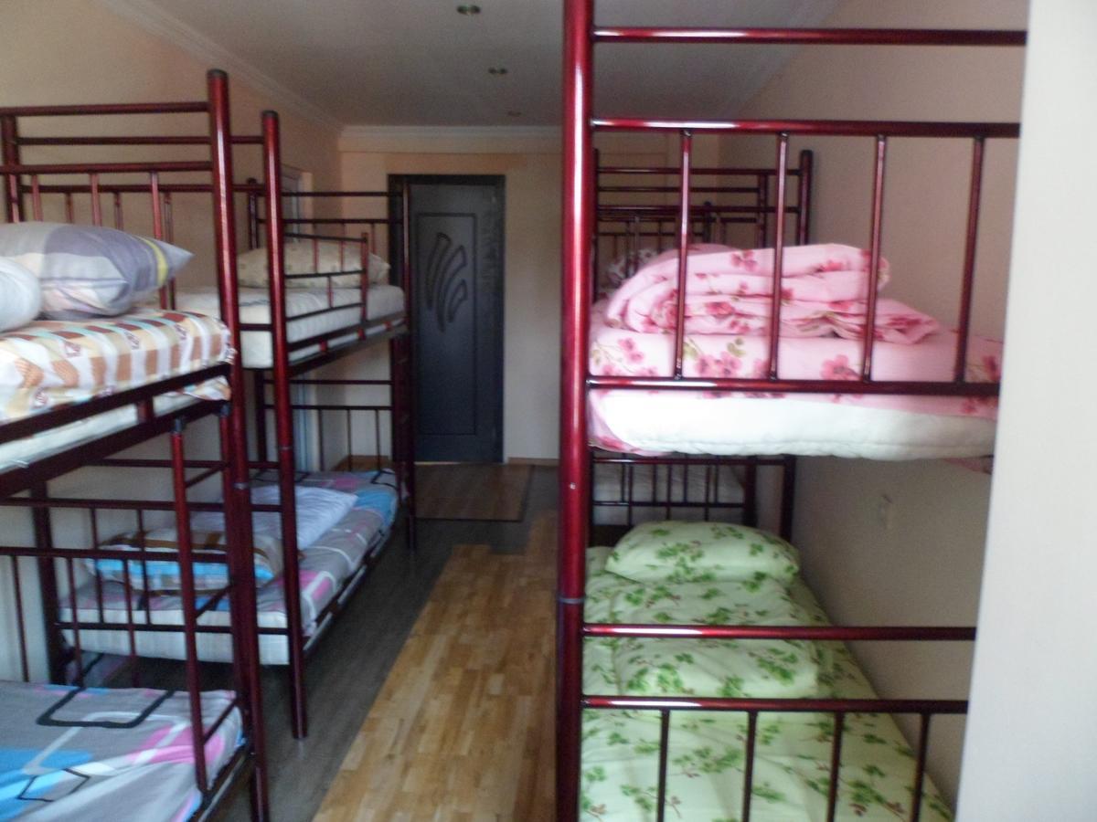 Everyday Cat Hostel Batoumi Extérieur photo